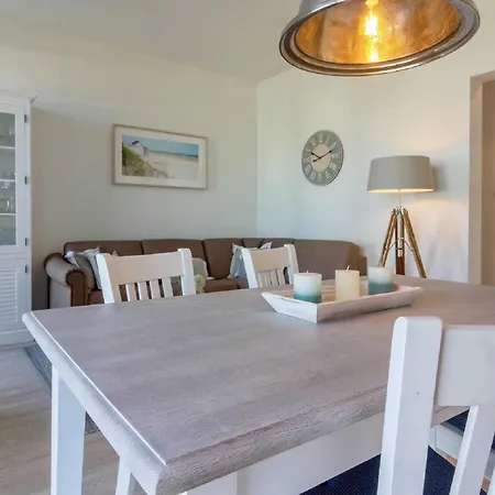 Ahoi Apartment *