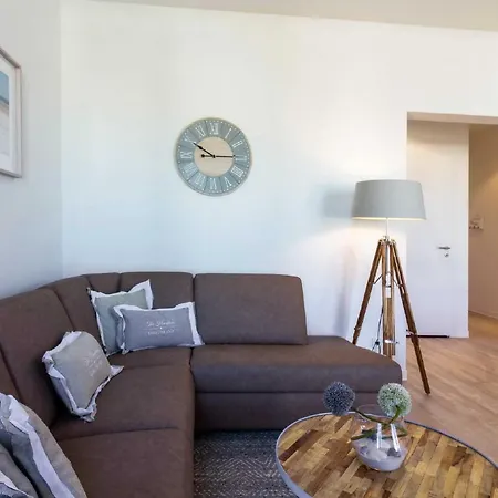 Ahoi Apartment